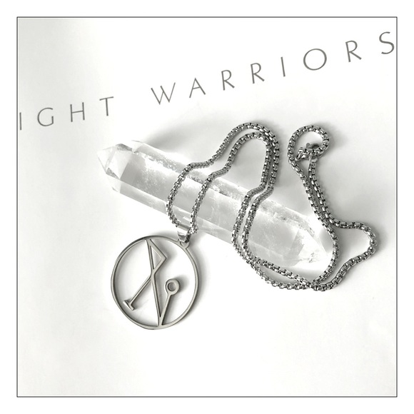 Arch Angel Michael Sigil Protection Necklace - Picture 3 of 6